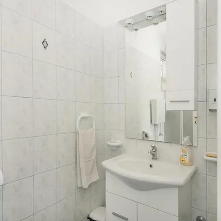 Bertie's - Comfort One Bedroom With Balcony And Sea View A3 *