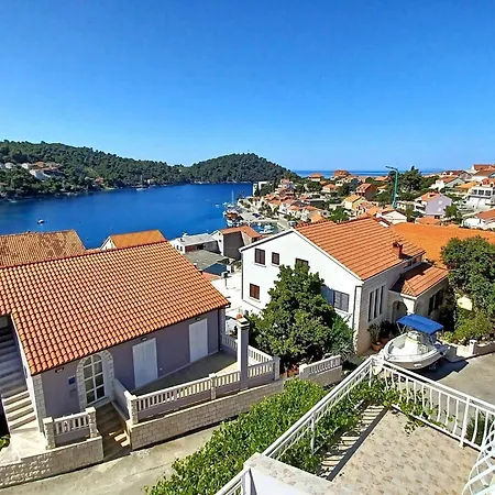 Bertie's - Comfort One Bedroom With Balcony And Sea View A3 Apartman